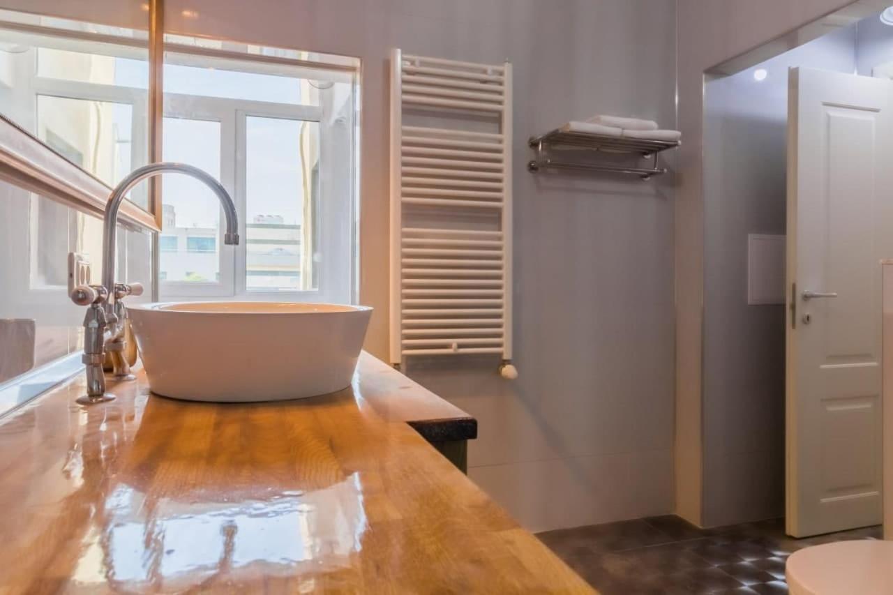 Inova Central Apartment Bucarest Esterno foto